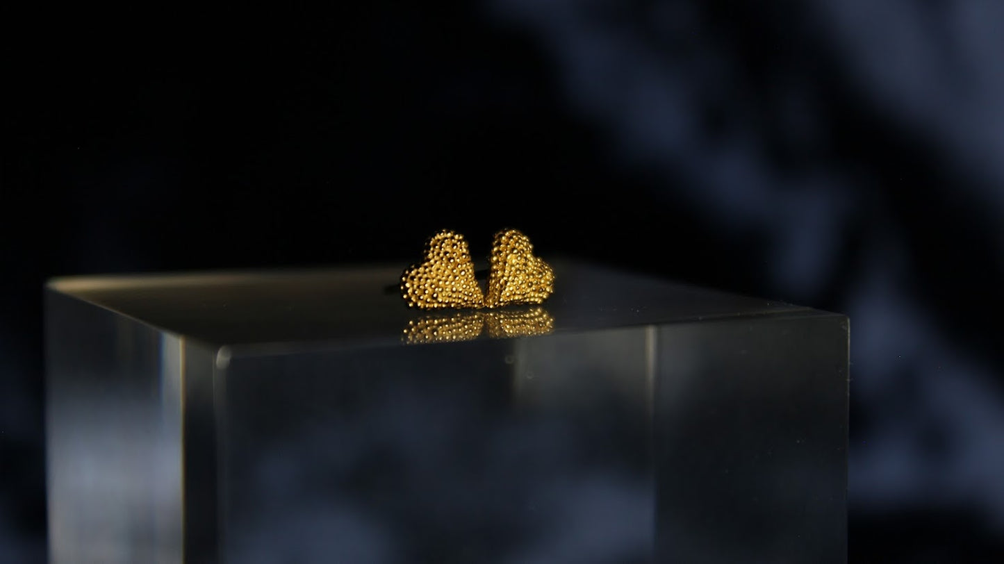 Eos stud heart Earrings