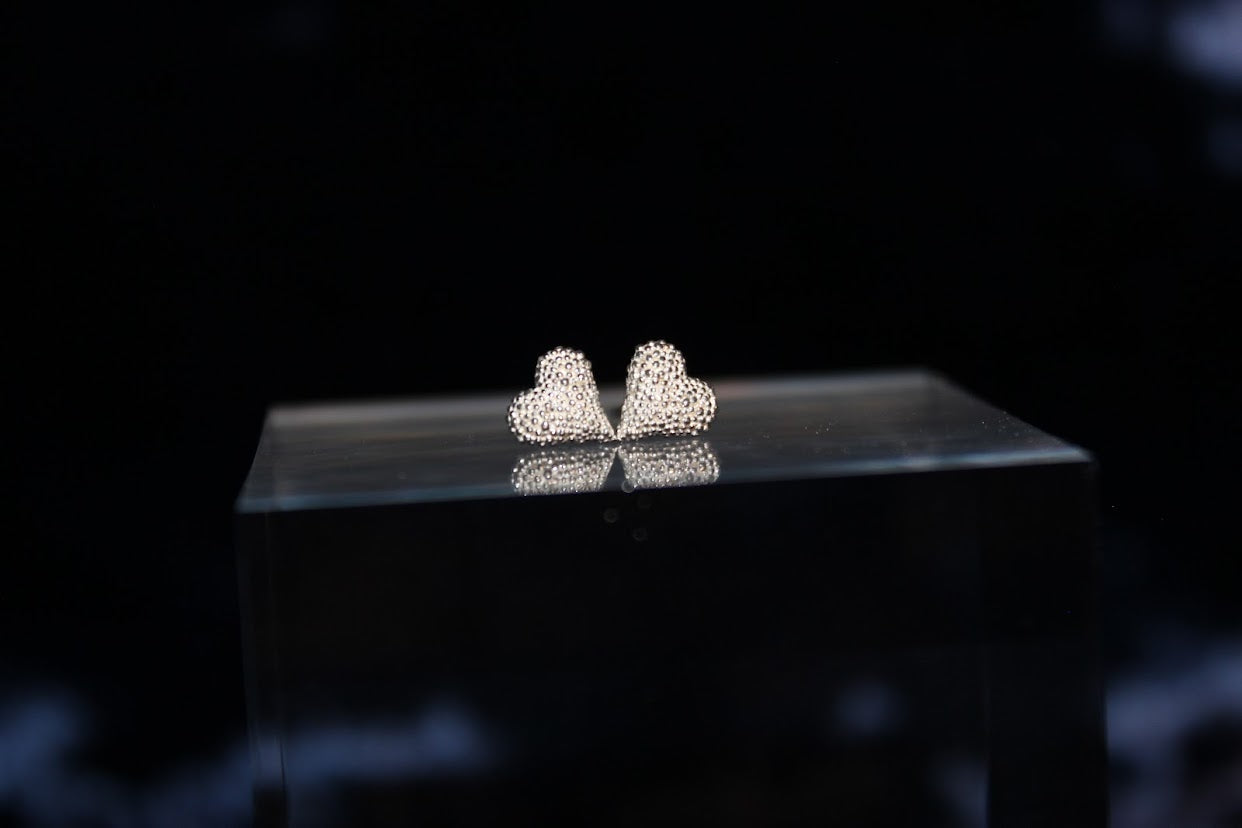 Eos stud heart Earrings
